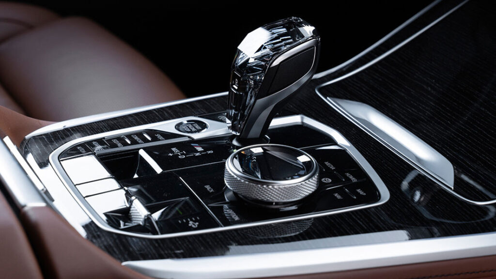 Inkas-BMW-X7-automat